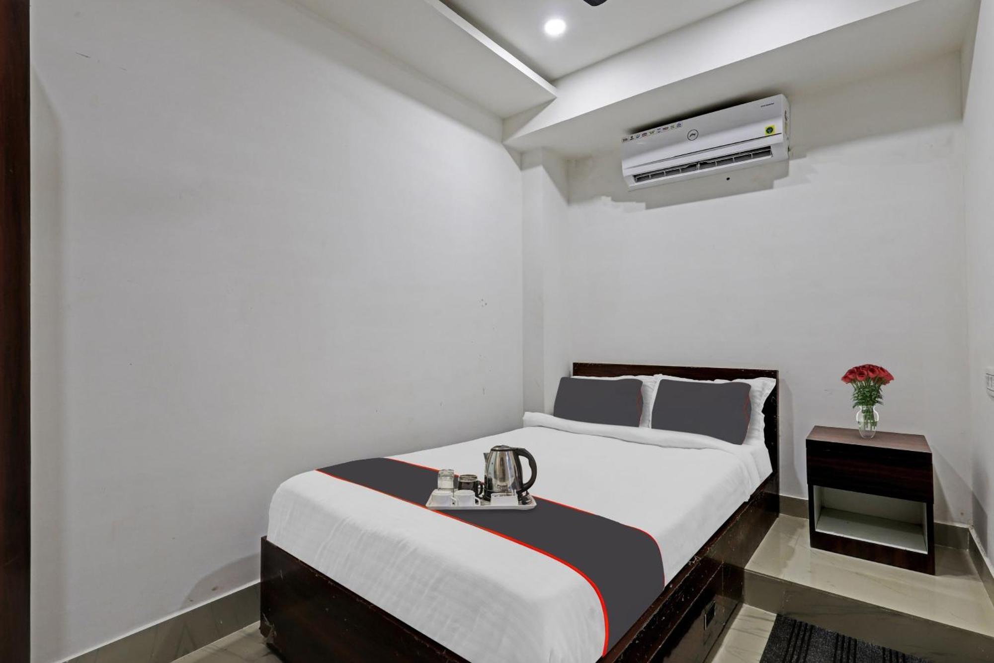 Hotel O Lakhi Guest House Guwahati Exterior foto